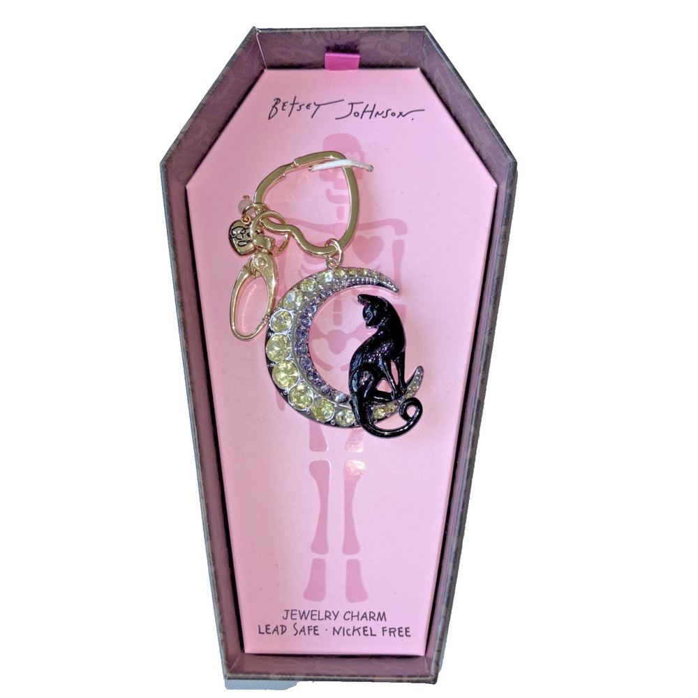 Betsey Johnson Black Cat in Moon Jewelry Jewel Charm Key Chain Halloween NEW
